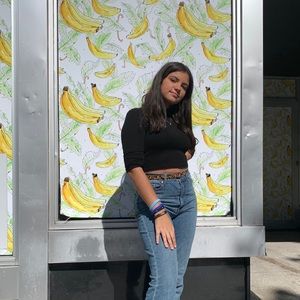 Meet your Posher, Alejandra